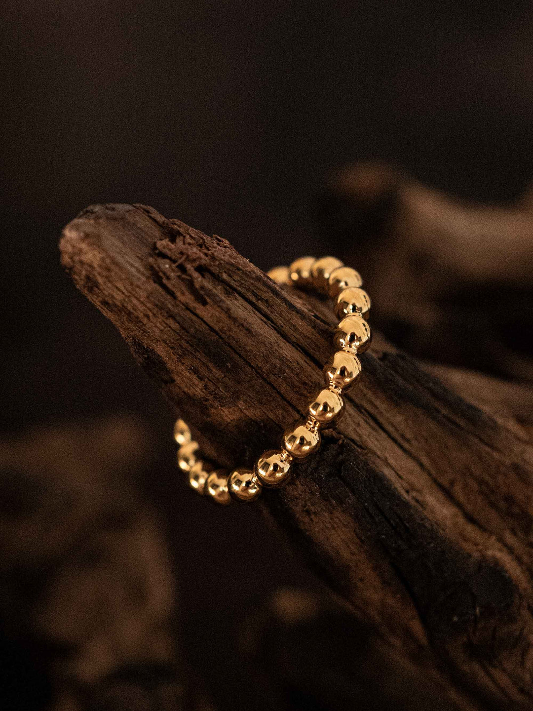 One round beaded gold ring