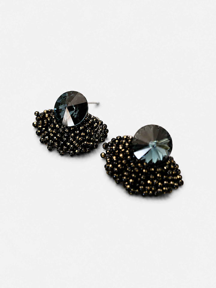 Pendientes Noir hechos a mano con cuentas de cristal