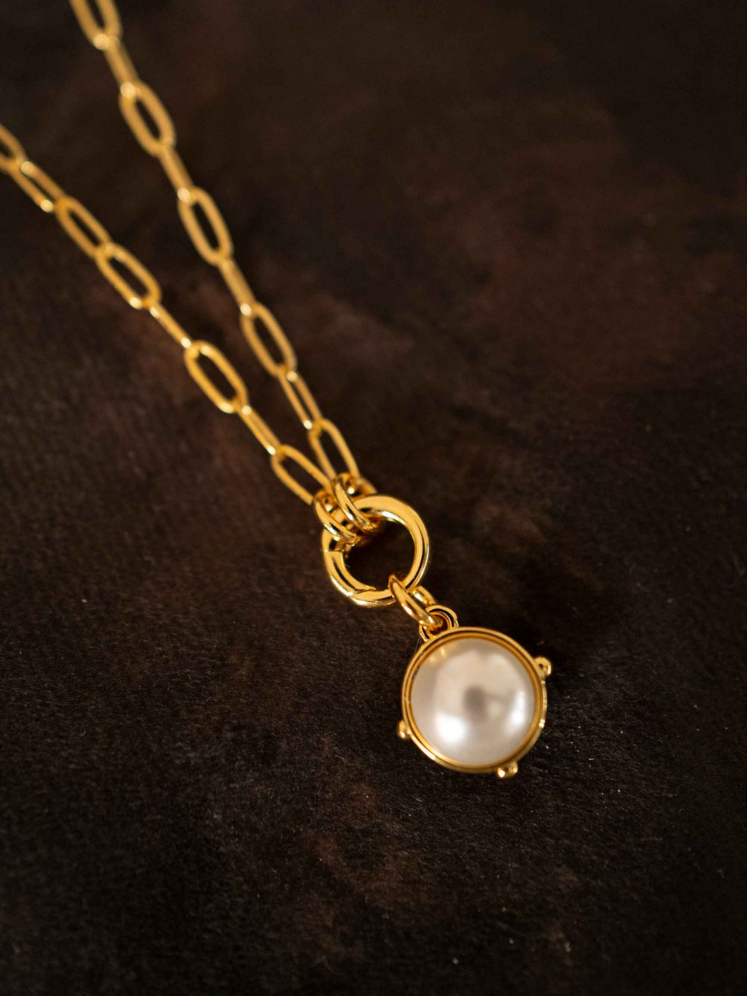 Two-color crystal pearl