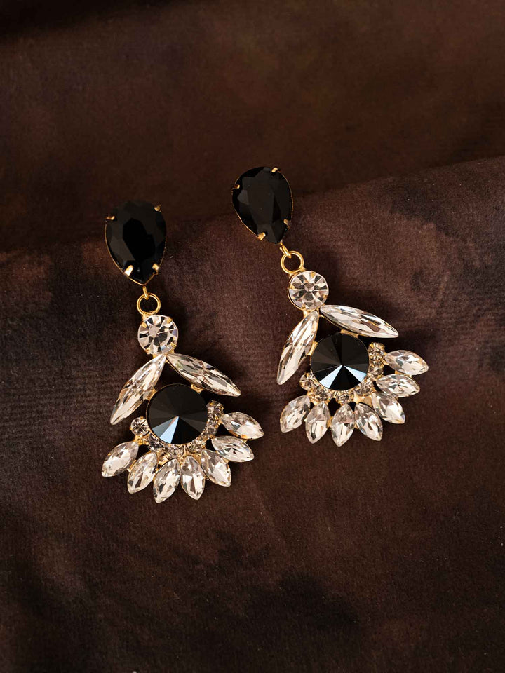 Maura Sparking Earrings