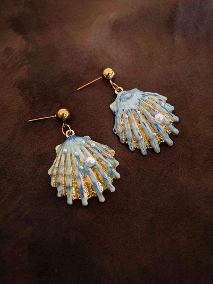 Sabryna Shell Earrings