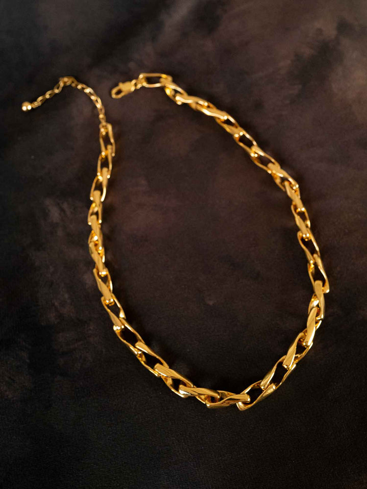 Loop Non Stop Necklace