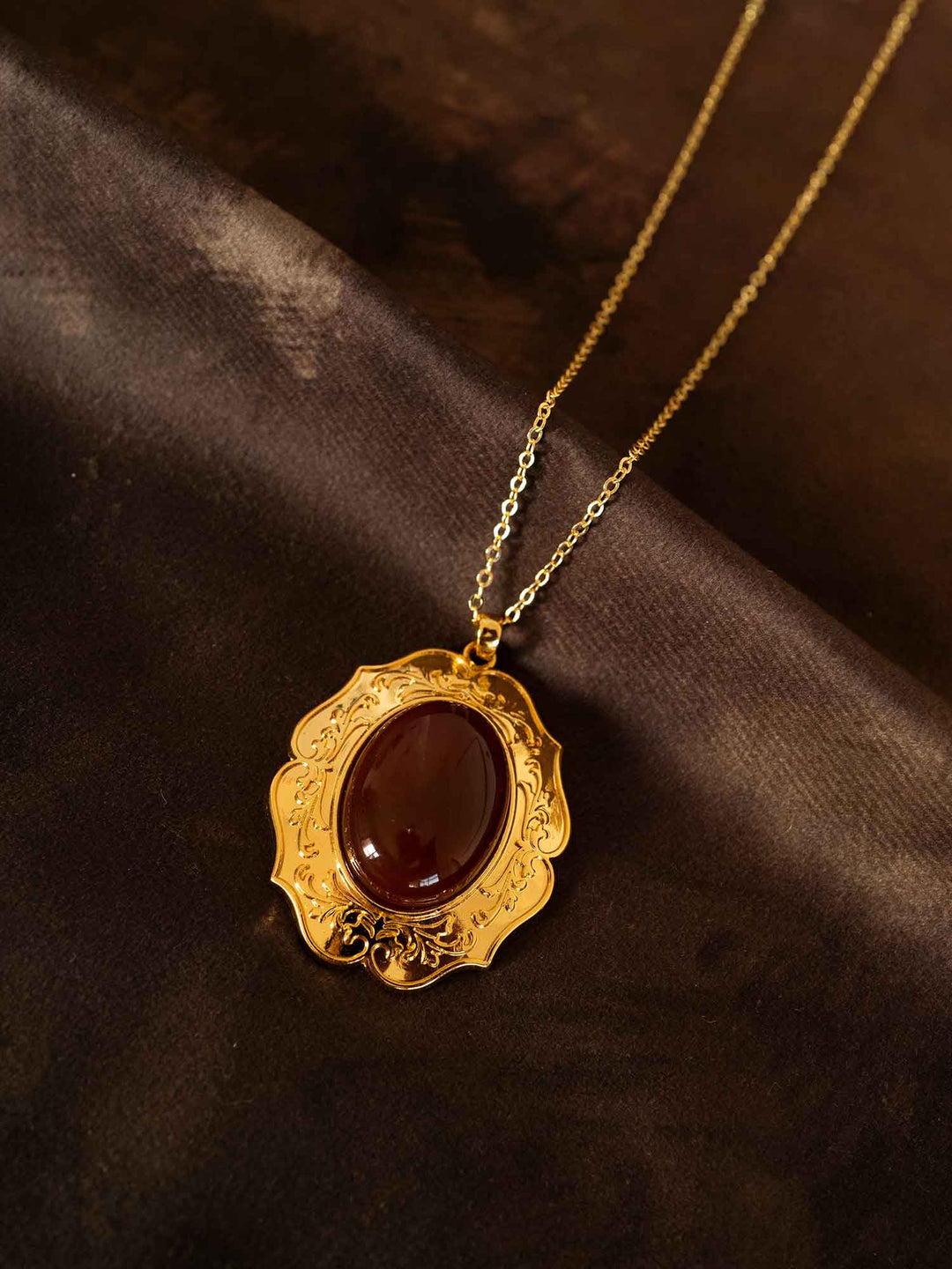 Ramira Necklace Burgundy