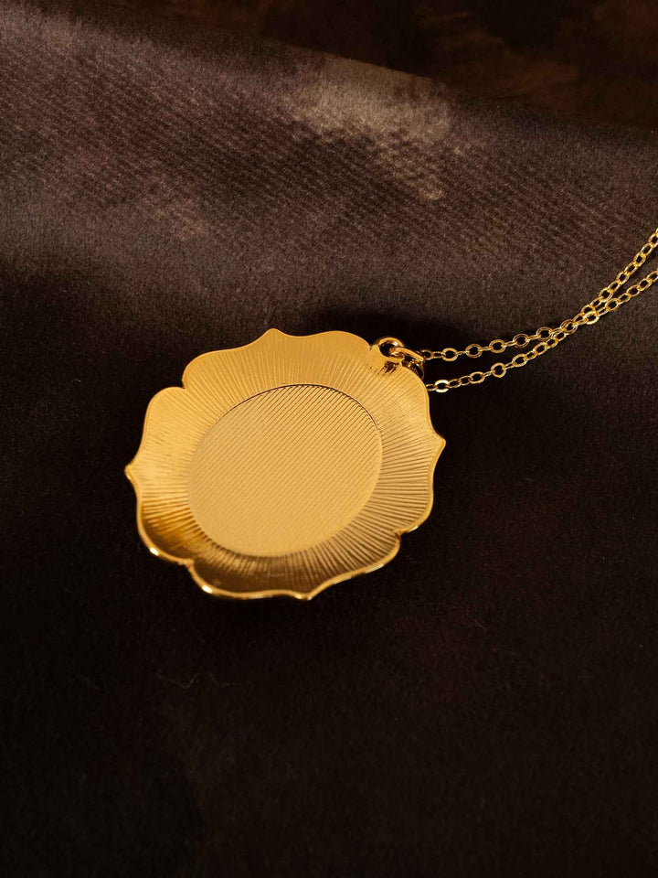 Ramira Necklace Burgundy