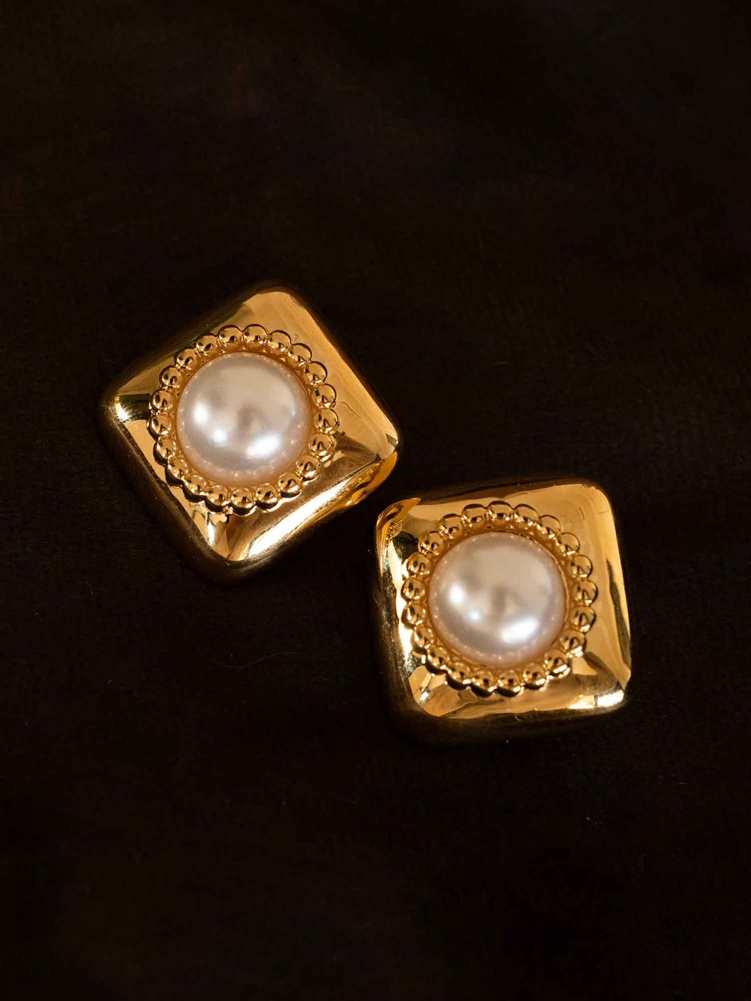 Melina Earrings Pearl