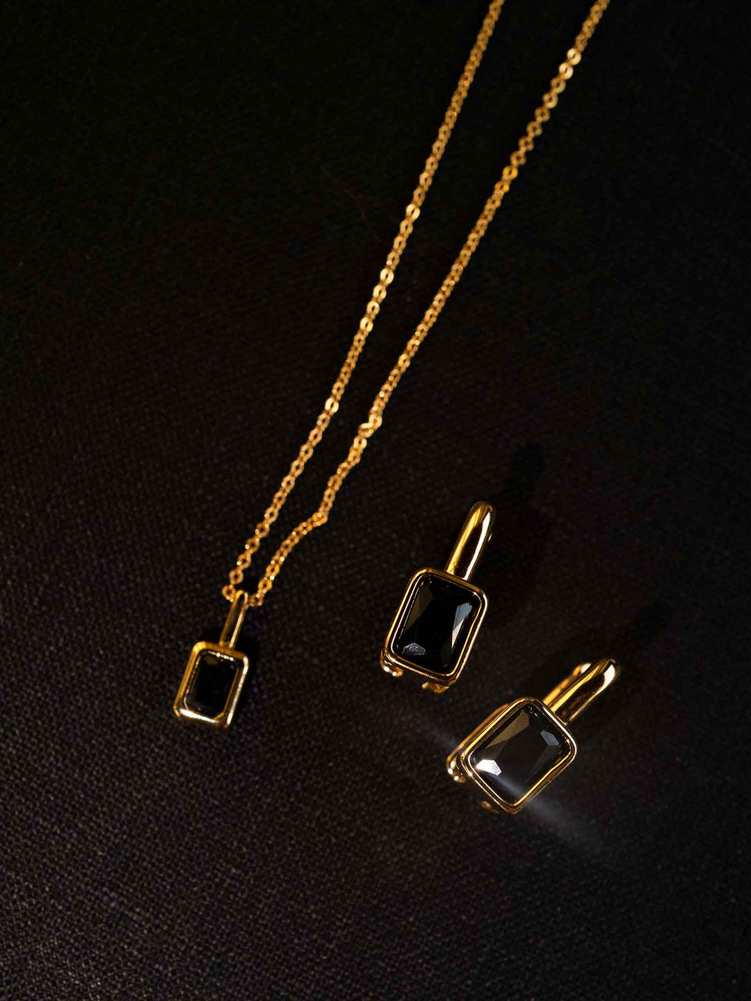 Clelia Hoop Earrings