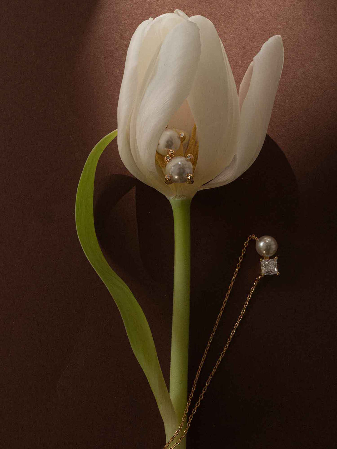 Nuala Earrings Pearl