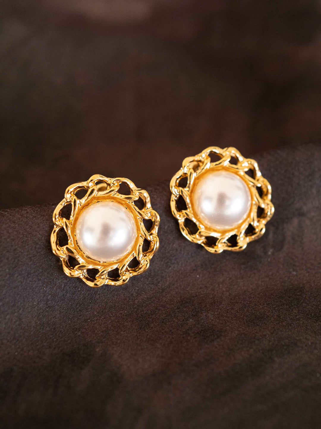 Golden round pearl earrings