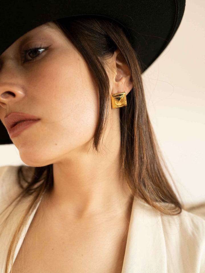 Treasure Square Gold Earrings