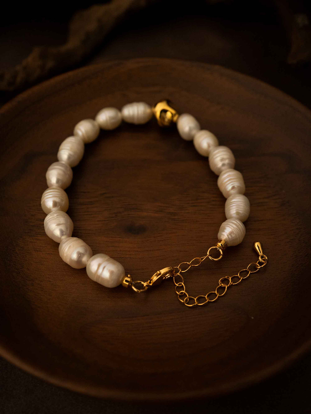 A pearl beaded bracelet