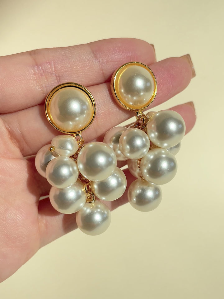 Hermia Pearl Earrings