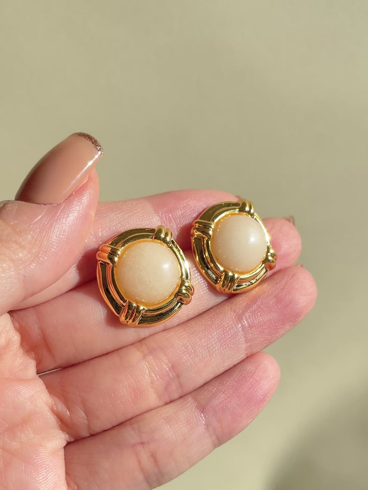 Amira Ivory Agate Earrings