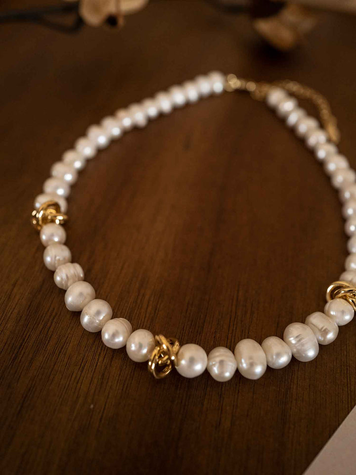 Collar Perla cultivadas Knot Oro