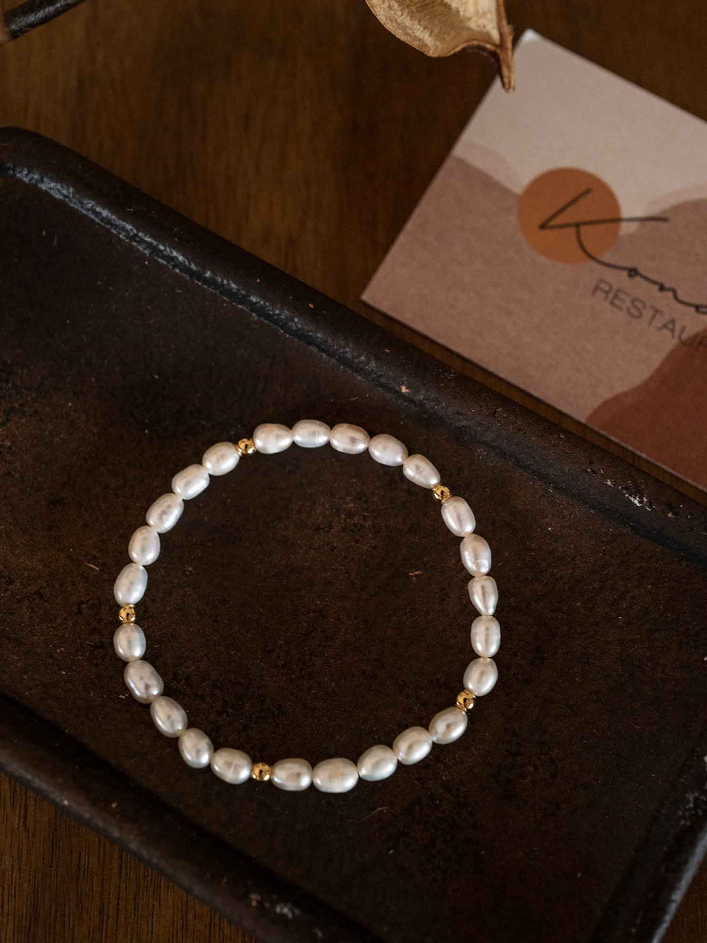 A pearl bracelet